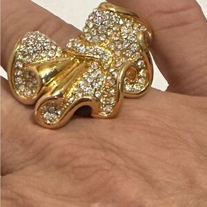 Rhinestone costume ring